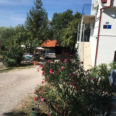 מאלינסקה Apartmani Niessner מראה חיצוני תמונה