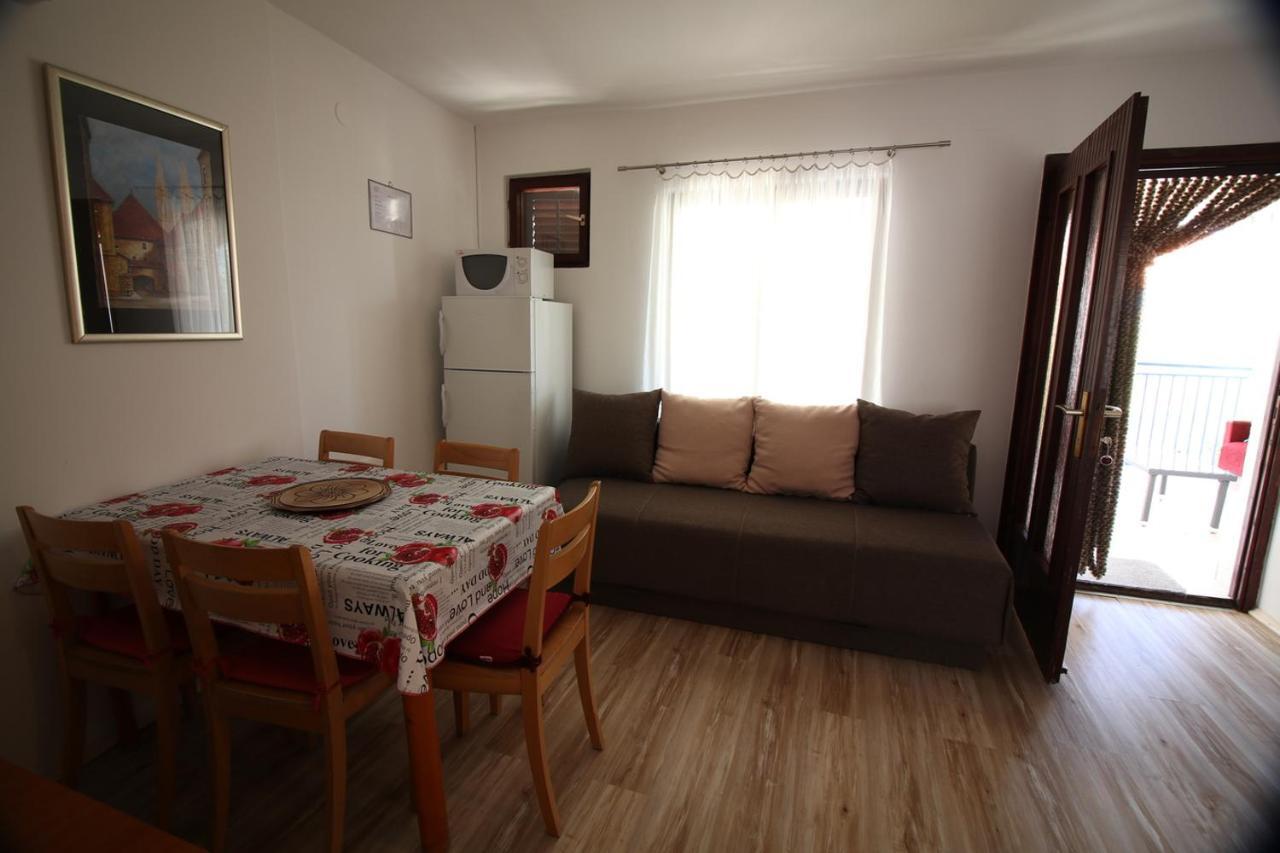 מאלינסקה Apartmani Niessner מראה חיצוני תמונה
