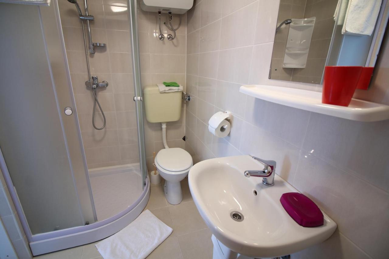 מאלינסקה Apartmani Niessner מראה חיצוני תמונה